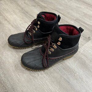 Tommy Hilfiger Black Red Weatherproof Outdoor Leather Boots Women's Size 6